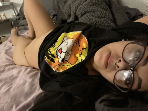 thedizzystoner OnlyFans - Free Access to 32 Videos & 468 Photos Onlyfans Free Access