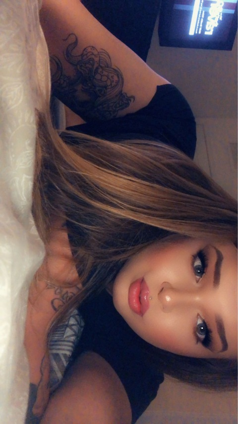 thefreakyqueenbee OnlyFans - Free Access to 52 Videos & 49 Photos Onlyfans Free Access
