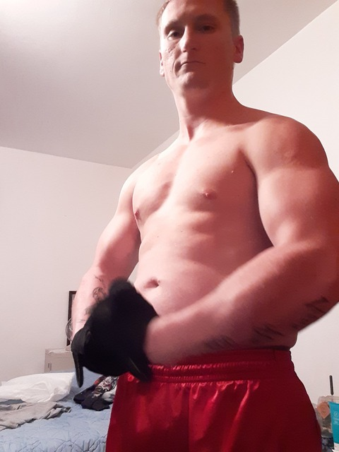 theguy4208 OnlyFans - Free Access to 32 Videos & 49 Photos Onlyfans Free Access