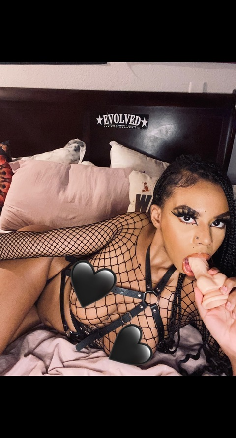 themoonbabyluna OnlyFans - Free Access to 32 Videos & 49 Photos Onlyfans Free Access