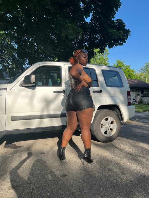 theonlybignik OnlyFans - Free Access to 32 Videos & 49 Photos Onlyfans Free Access