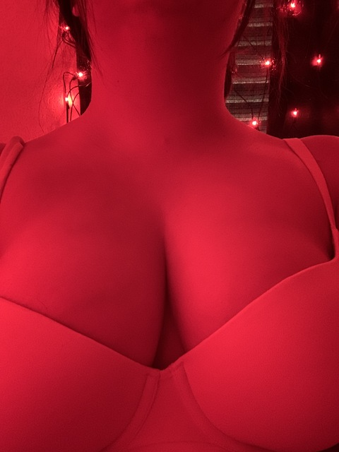 thescarlettstoner OnlyFans - Free Access to 32 Videos & 49 Photos Onlyfans Free Access