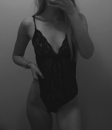thesweetrose1 OnlyFans - Free Access to 32 Videos & 49 Photos Onlyfans Free Access