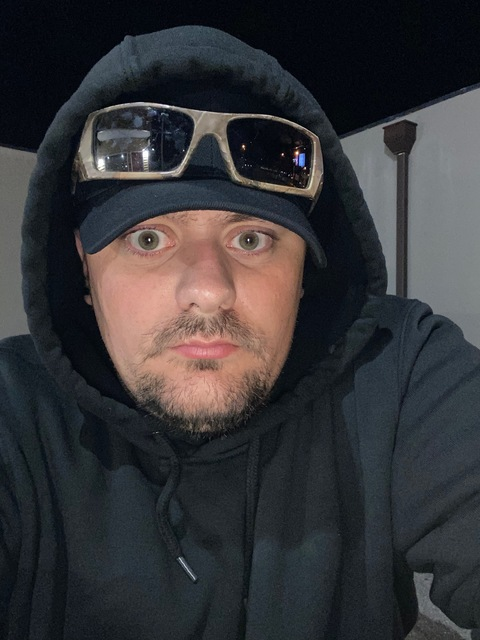 thewhtehamm3r OnlyFans - Free Access to 32 Videos & 49 Photos Onlyfans Free Access