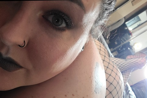 thicc_emo_bby OnlyFans - Free Access to 32 Videos & 49 Photos Onlyfans Free Access