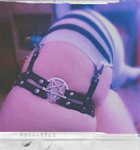 thighsofdoom OnlyFans - Free Access to 32 Videos & 49 Photos Onlyfans Free Access