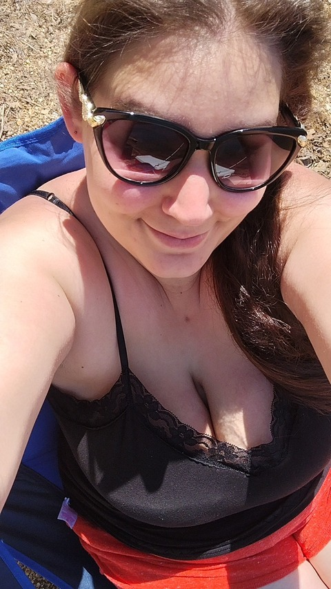 tittyqueen98 OnlyFans - Free Access to 32 Videos & 96 Photos Onlyfans Free Access