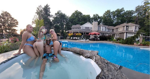 triphefner OnlyFans - Free Access to 32 Videos & 49 Photos Onlyfans Free Access