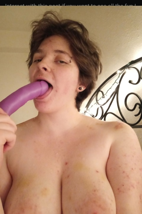 u105072447 OnlyFans - Free Access to 32 Videos & 52 Photos Onlyfans Free Access