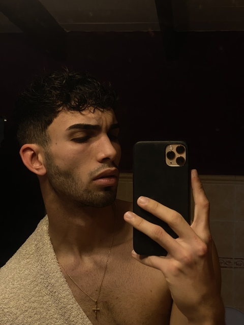 u111974988 OnlyFans - Free Access to 32 Videos & 49 Photos Onlyfans Free Access