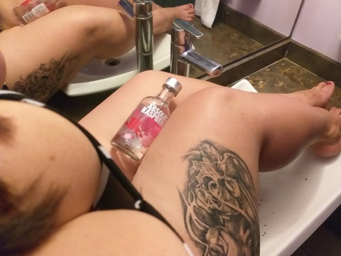 u124362018 OnlyFans - Free Access to 32 Videos & 119 Photos Onlyfans Free Access