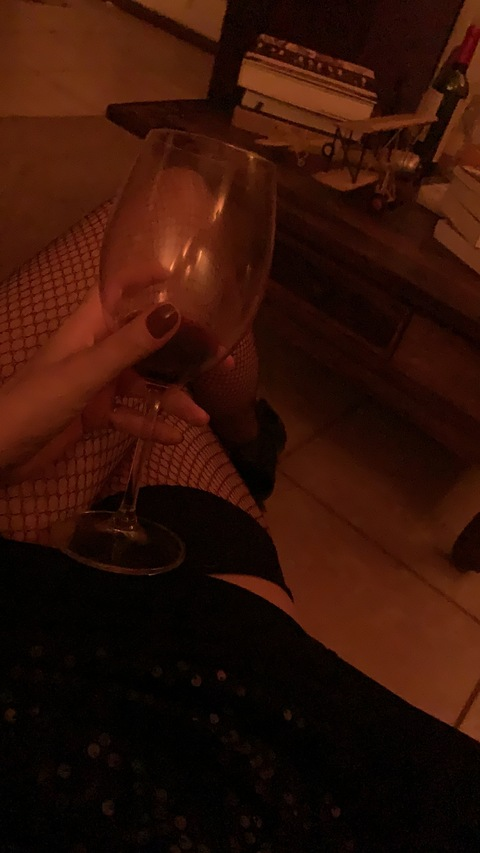 u127291122 OnlyFans - Free Access to 32 Videos & 49 Photos Onlyfans Free Access
