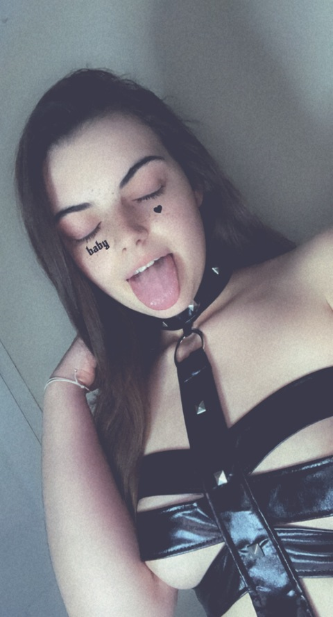 u130135191 OnlyFans - Free Access to 32 Videos & 49 Photos Onlyfans Free Access