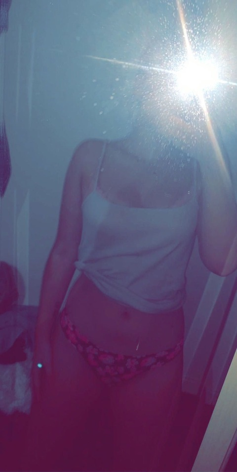 u142770126 OnlyFans - Free Access to 32 Videos & 49 Photos Onlyfans Free Access