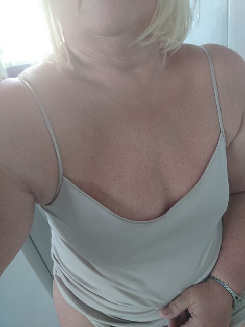 u14377118 OnlyFans - Free Access to 32 Videos & 49 Photos Onlyfans Free Access