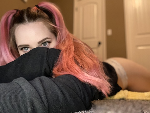 u156455007 OnlyFans - Free Access to 32 Videos & 49 Photos Onlyfans Free Access