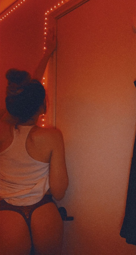 u162356354 OnlyFans - Free Access to 32 Videos & 49 Photos Onlyfans Free Access