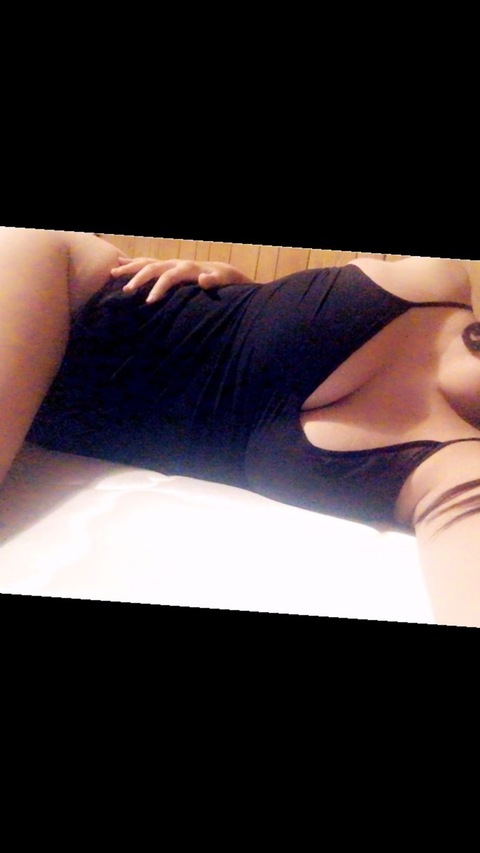 u164882466 OnlyFans - Free Access to 32 Videos & 49 Photos Onlyfans Free Access
