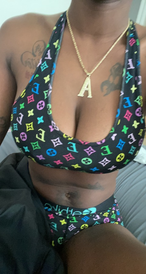 u167651160 OnlyFans - Free Access to 32 Videos & 49 Photos Onlyfans Free Access