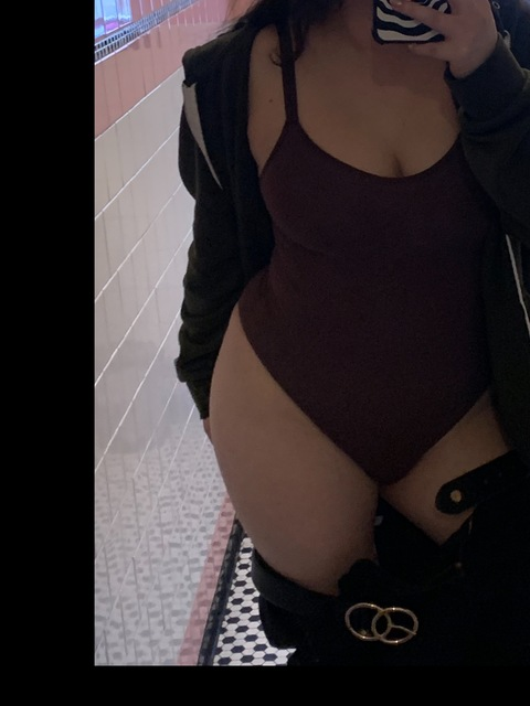 u222949299 OnlyFans - Free Access to 32 Videos & 49 Photos Onlyfans Free Access