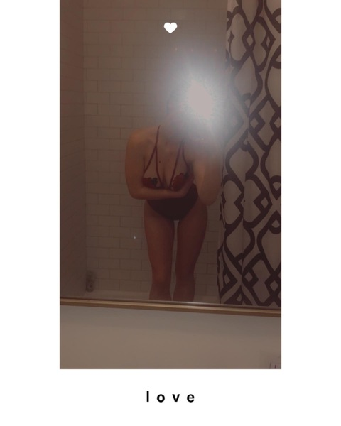 u235298366 OnlyFans - Free Access to 32 Videos & 49 Photos Onlyfans Free Access