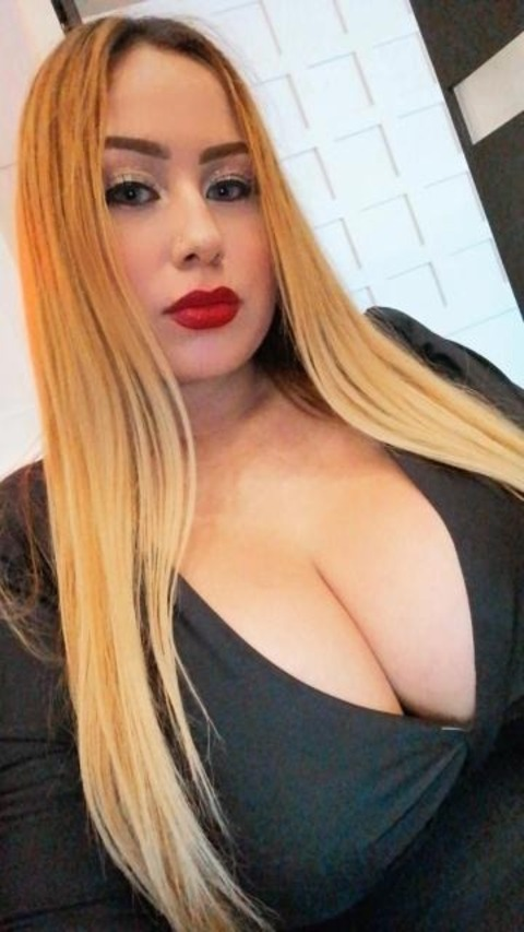 u242508261 OnlyFans - Free Access to 32 Videos & 49 Photos Onlyfans Free Access