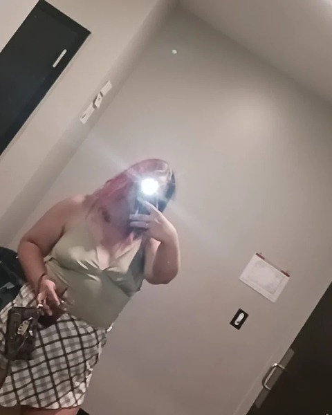 u251537758 OnlyFans - Free Access to 32 Videos & 49 Photos Onlyfans Free Access