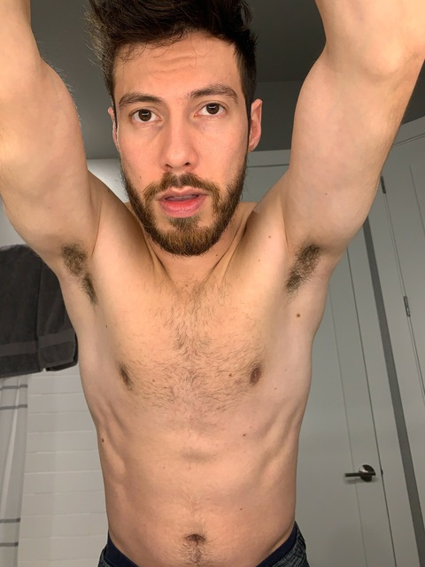 u252982418 OnlyFans - Free Access to 32 Videos & 49 Photos Onlyfans Free Access