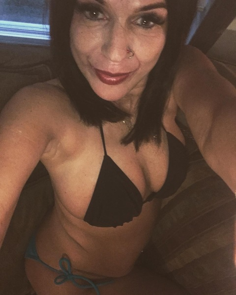 u261584071 OnlyFans - Free Access to 32 Videos & 250 Photos Onlyfans Free Access