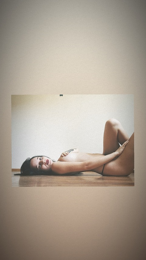 u281644223 OnlyFans - Free Access to 32 Videos & 49 Photos Onlyfans Free Access