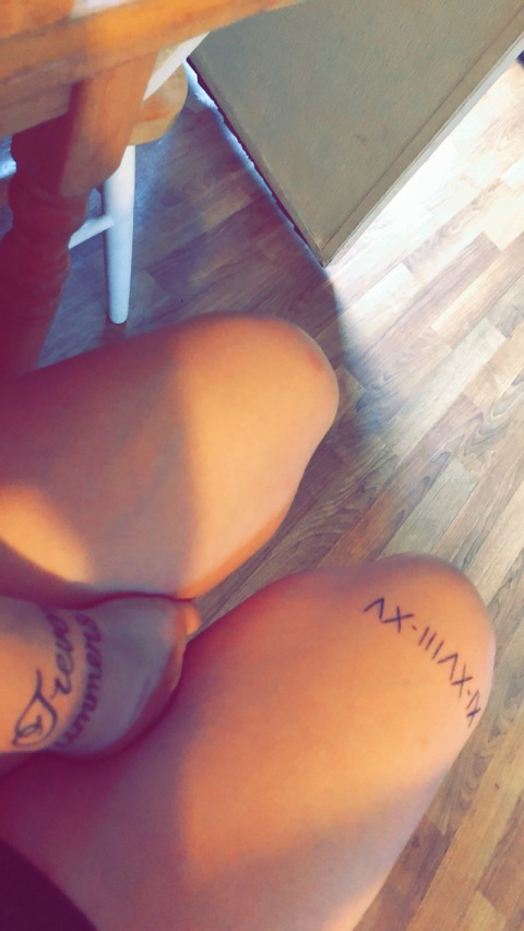 u37416898 OnlyFans - Free Access to 32 Videos & 49 Photos Onlyfans Free Access