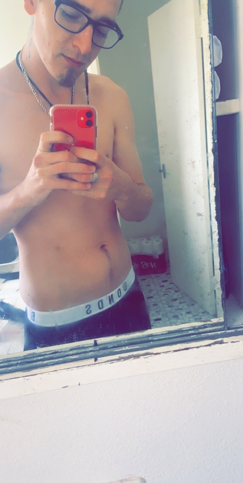 u63856890 OnlyFans - Free Access to 32 Videos & 49 Photos Onlyfans Free Access