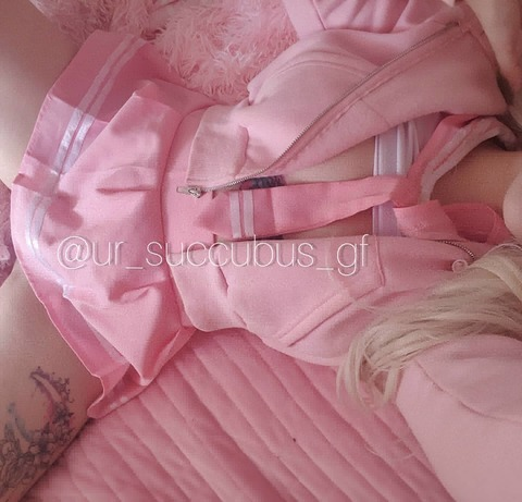 ur_succubus_gf OnlyFans - Free Access to 32 Videos & 256 Photos Onlyfans Free Access