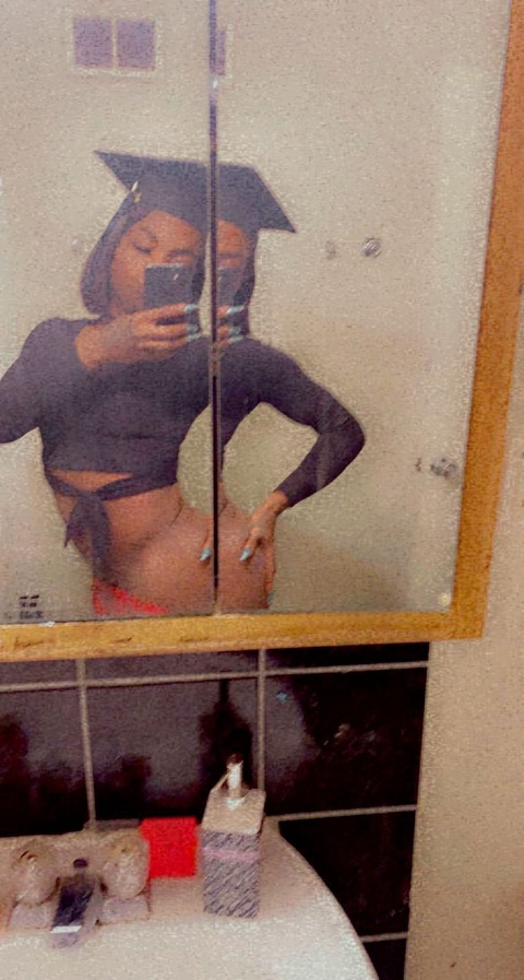 verovixxxen444 OnlyFans - Free Access to 32 Videos & 49 Photos Onlyfans Free Access