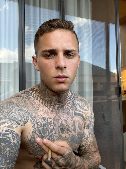 vinneyyyyyy OnlyFans - Free Access to 32 Videos & 49 Photos Onlyfans Free Access
