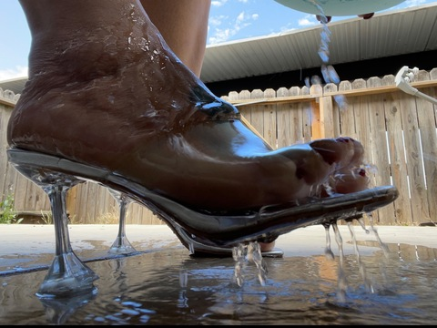 voluptuous_209_feet OnlyFans - Free Access to 550 Videos & 3310 Photos Onlyfans Free Access