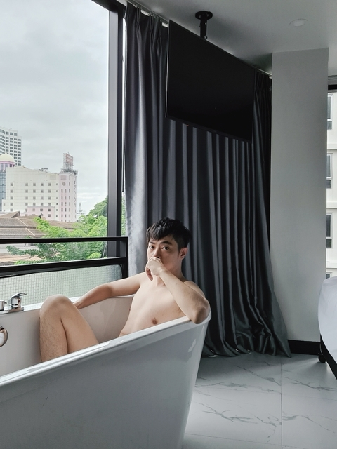 vowvaris OnlyFans - Free Access to 32 Videos & 267 Photos Onlyfans Free Access