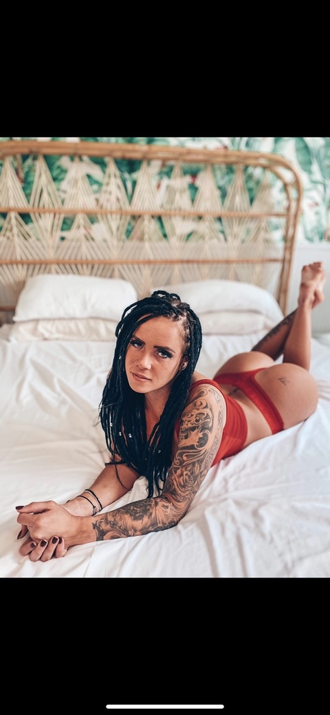 walkingparadoxx OnlyFans - Free Access to 32 Videos & 144 Photos Onlyfans Free Access