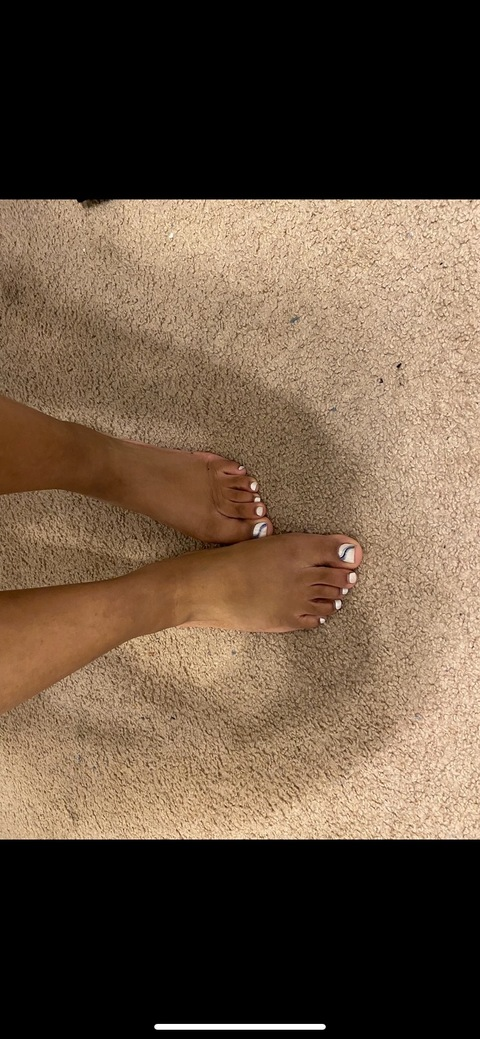 walkingpretty14 OnlyFans - Free Access to 32 Videos & 49 Photos Onlyfans Free Access