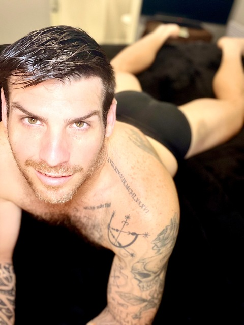 wayne_armour OnlyFans - Free Access to 32 Videos & 49 Photos Onlyfans Free Access