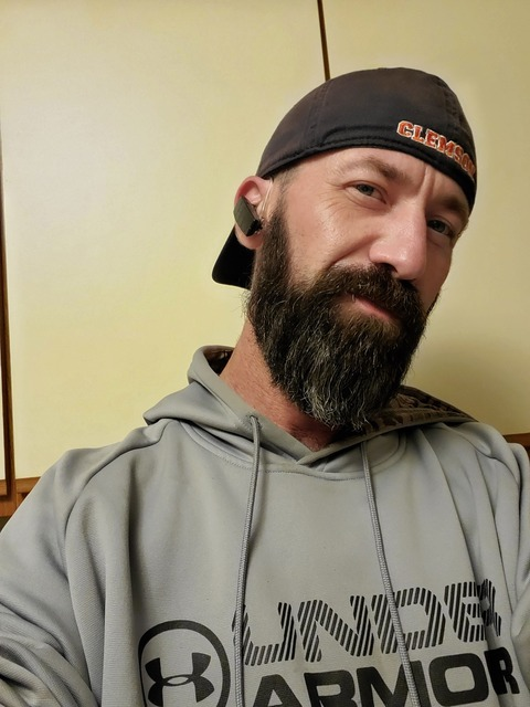 wetbeardsmatter OnlyFans - Free Access to 32 Videos & 49 Photos Onlyfans Free Access