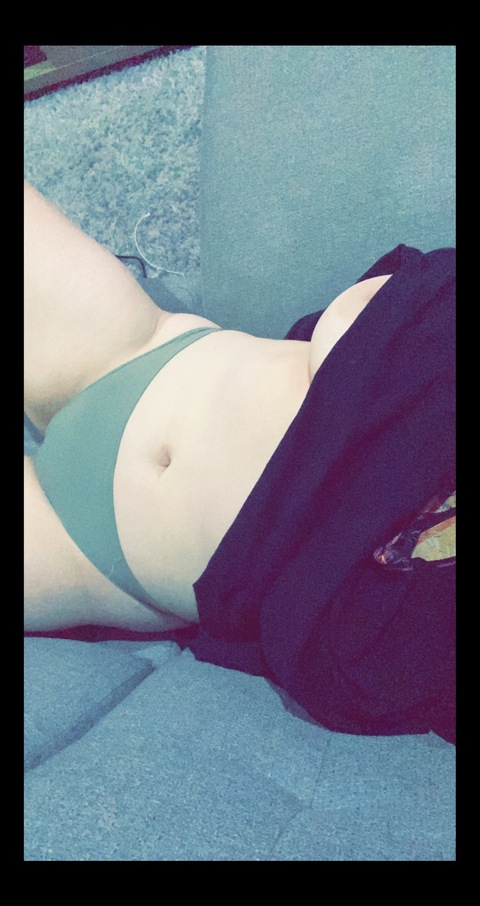 whitegirl1994 OnlyFans - Free Access to 32 Videos & 49 Photos Onlyfans Free Access