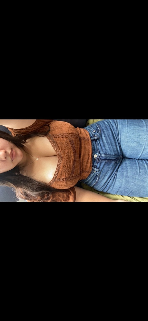 whoelsebutiza OnlyFans - Free Access to 32 Videos & 49 Photos Onlyfans Free Access