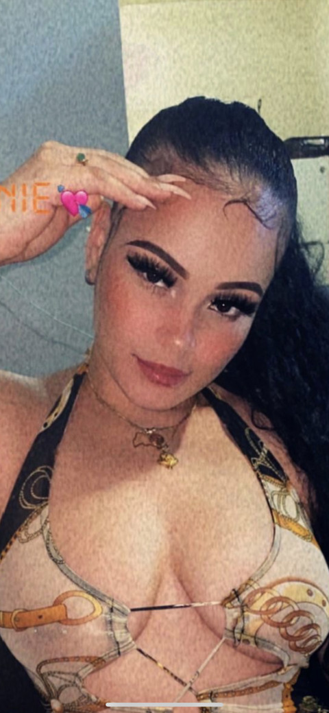 winiviervargas OnlyFans - Free Access to 32 Videos & 49 Photos Onlyfans Free Access