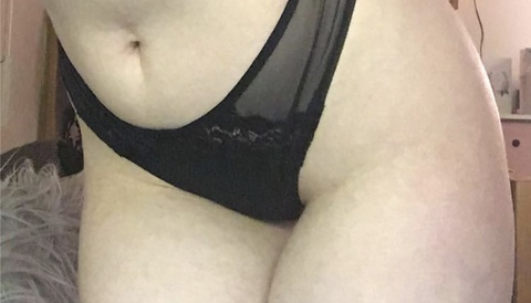 winniefae OnlyFans - Free Access to 32 Videos & 49 Photos Onlyfans Free Access