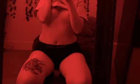 x.honeybug.x OnlyFans - Free Access to 32 Videos & 49 Photos Onlyfans Free Access
