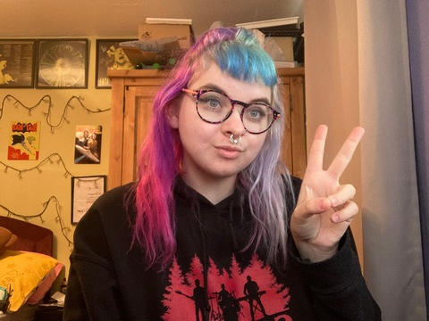 x.sarah.smiles.x OnlyFans - Free Access to 32 Videos & 49 Photos Onlyfans Free Access