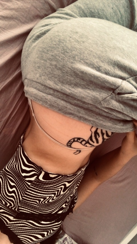 xanitsircx OnlyFans - Free Access to 32 Videos & 49 Photos Onlyfans Free Access