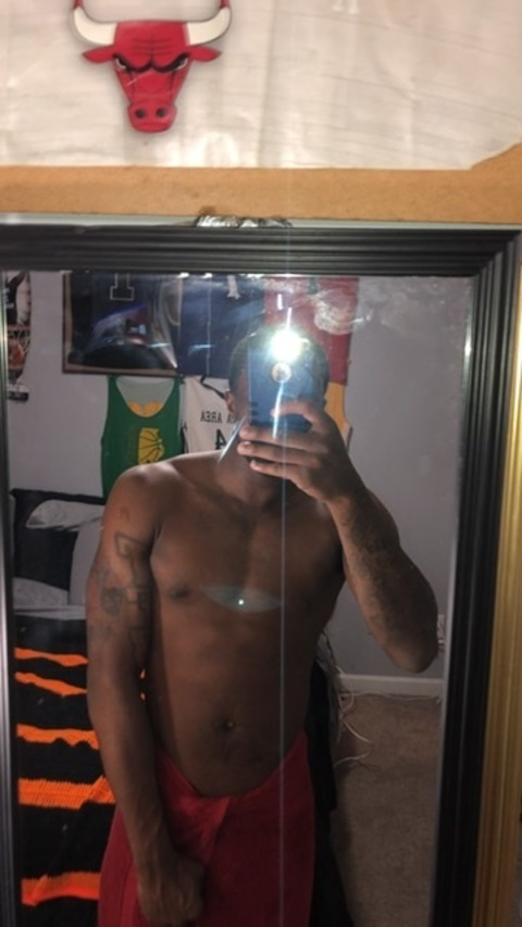 xbigsmoovexx OnlyFans - Free Access to 32 Videos & 49 Photos Onlyfans Free Access