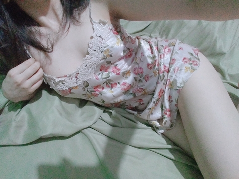 xmooncheri OnlyFans - Free Access to 32 Videos & 49 Photos Onlyfans Free Access